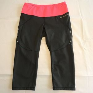 Brooks Neon Pink Dark Gray Capri Shorts Running Biking Hiking Womens Sz S